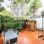 Nicola\'S Home - Doppia Suite Con Giardino Privato